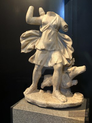 STATUES IN THE GARDEN OF THE nymphaeum