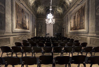 La collezione di chitarre prende vita