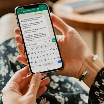 iscriviti alla lista whatsapp del Museo Civico Ala Ponzone e resta sempre aggiornato